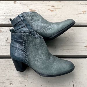 Teal ankle boot Cypress